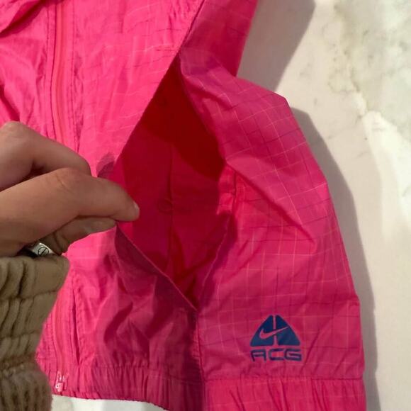 Vintage Nike ACG Running Windbreaker Rain Jacket Womens Small Bright Pink Check - Picture 4 of 8